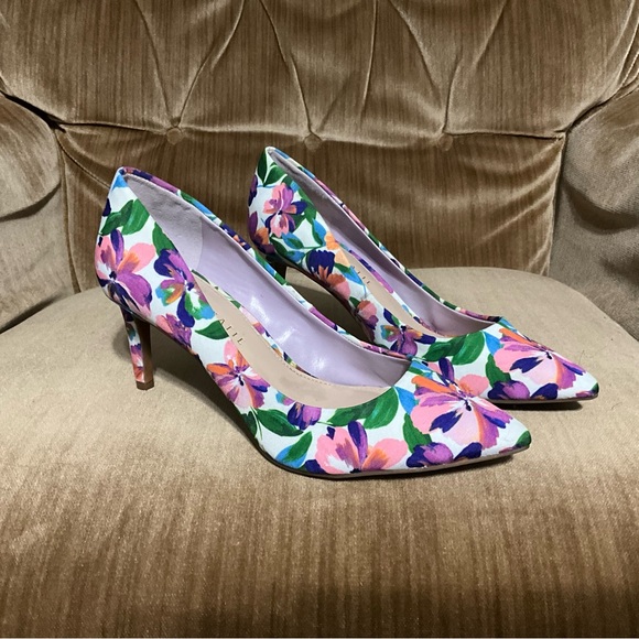 Kelly & Katie Multicolor Floral Heels Women’s 6.5 - Picture 3 of 11